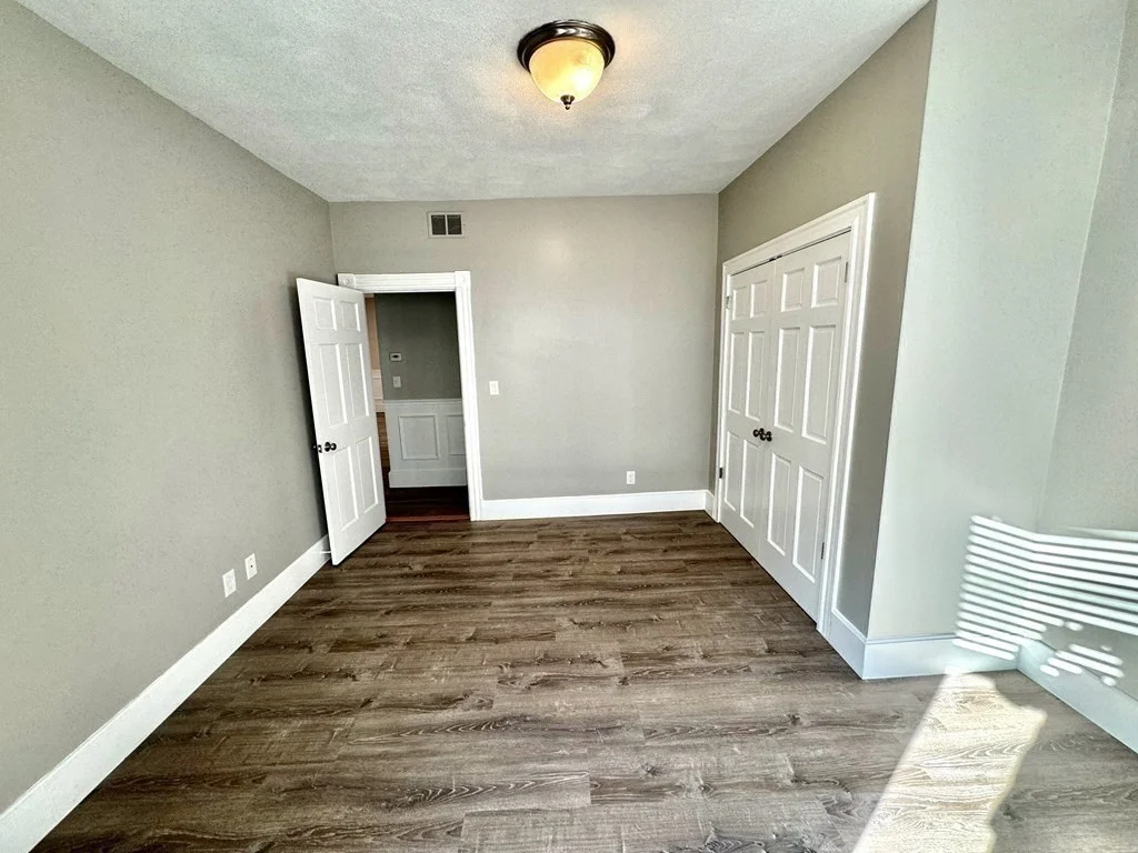 61 Gates St, South Boston