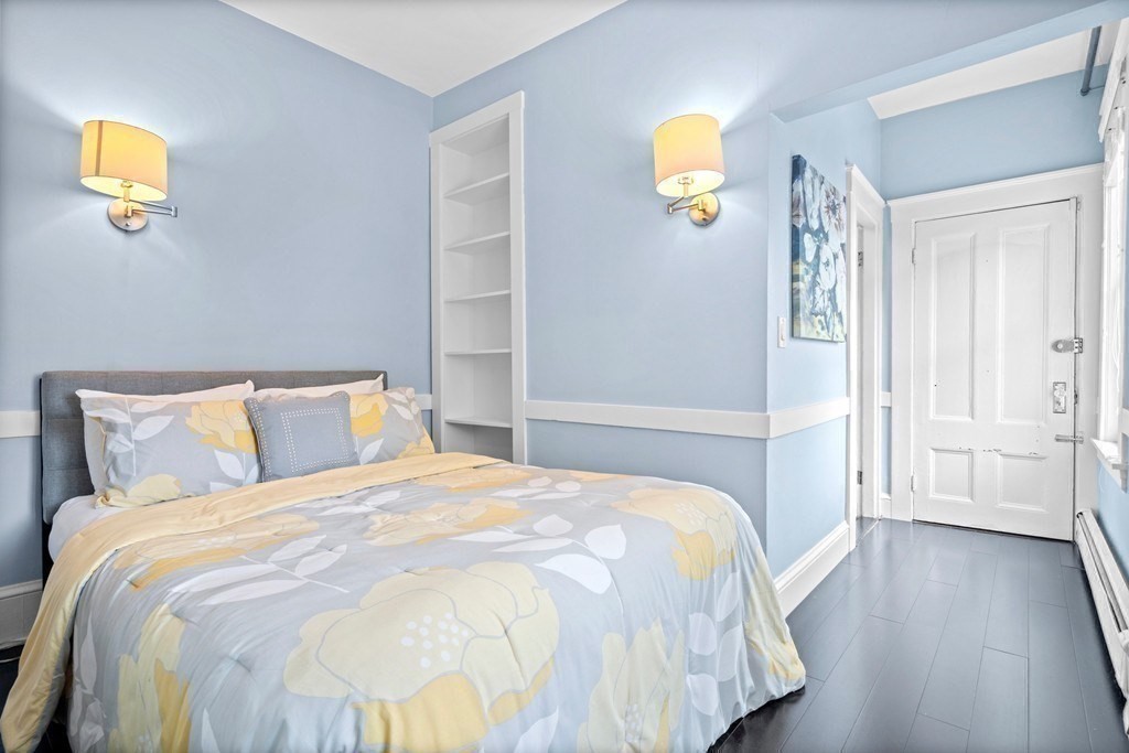 256 Bunker Hill St, Charlestown