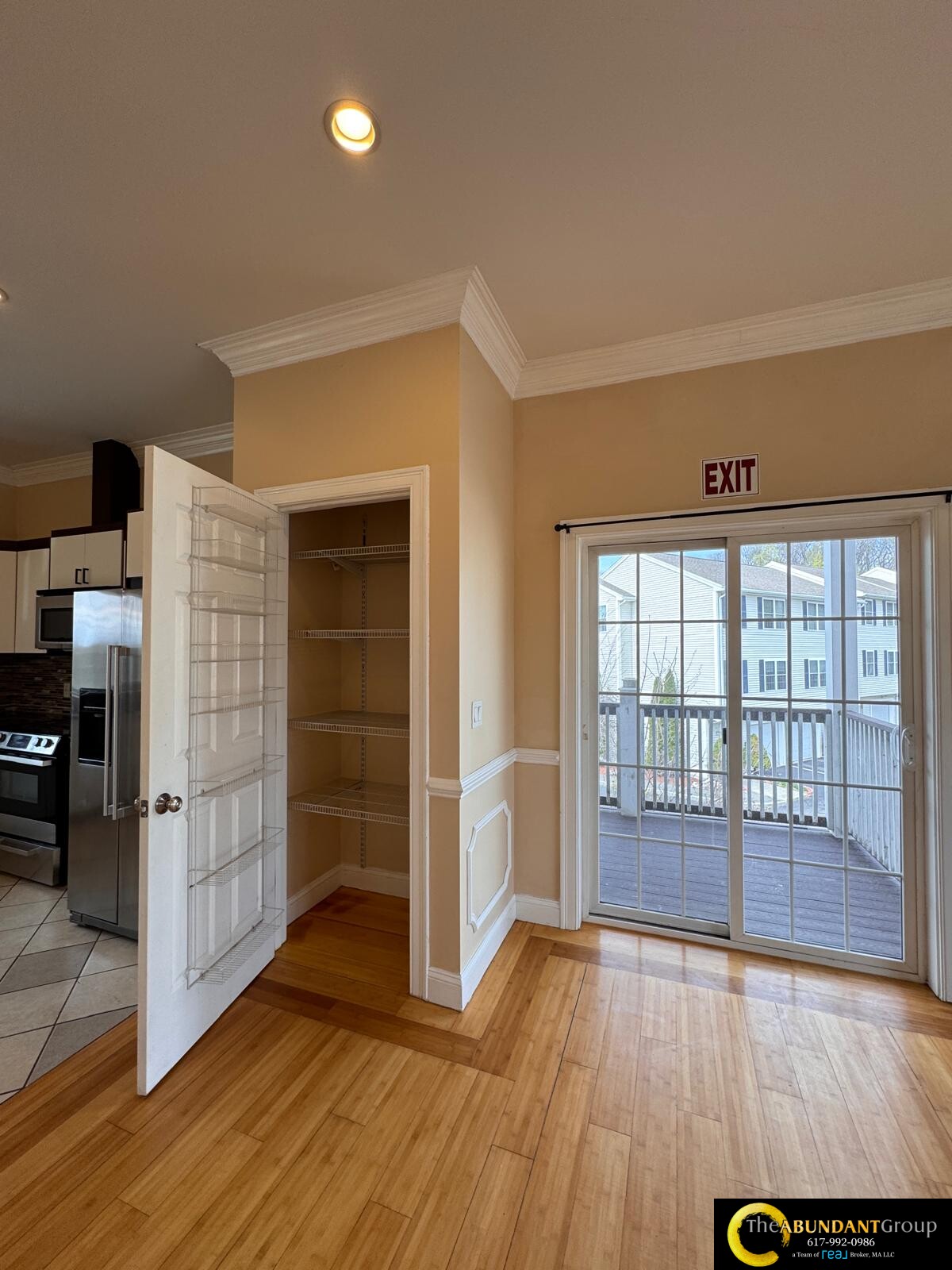 473 Revere Beach Pkwa, Revere