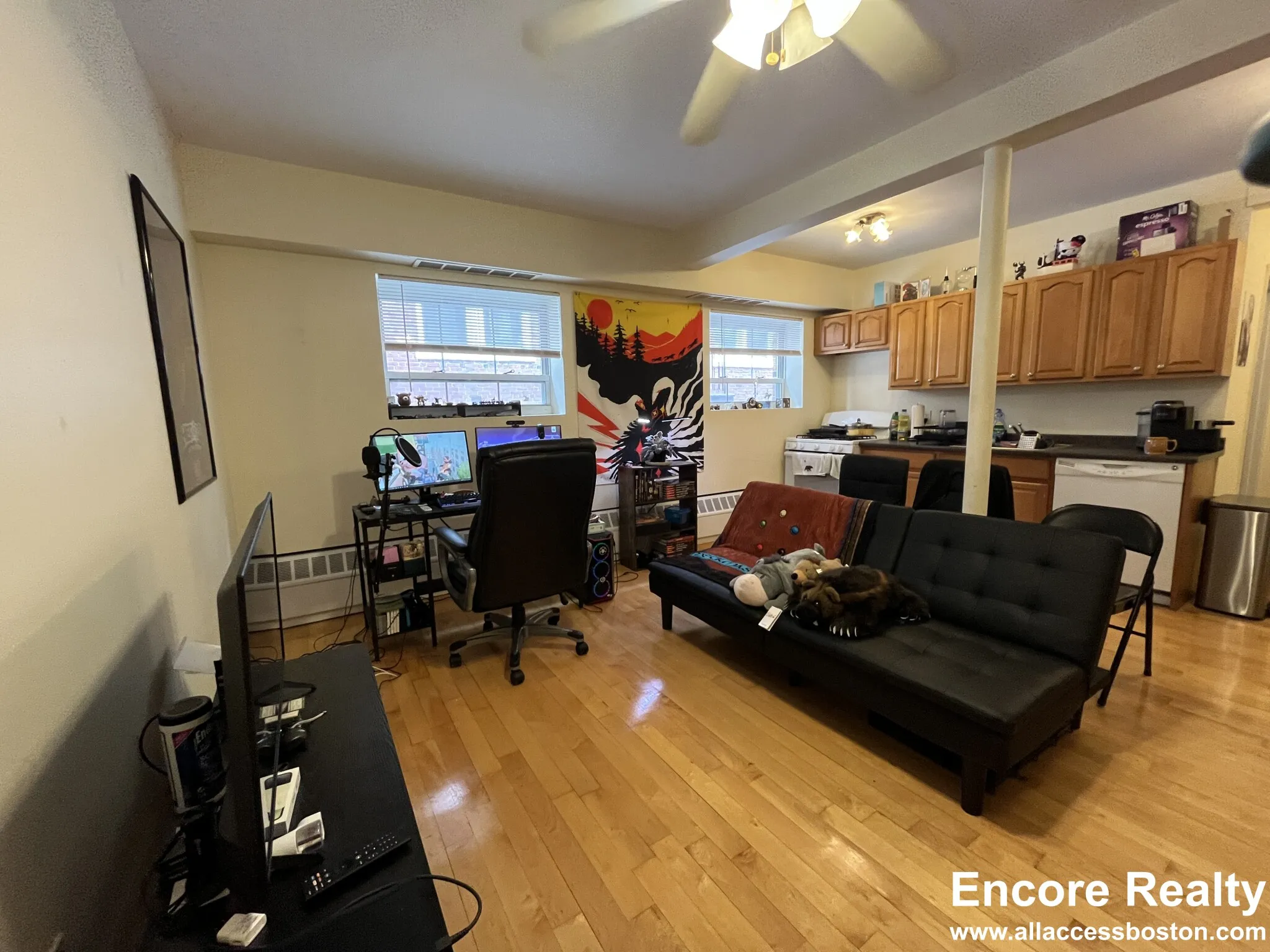 1555 Beacon St, Brookline