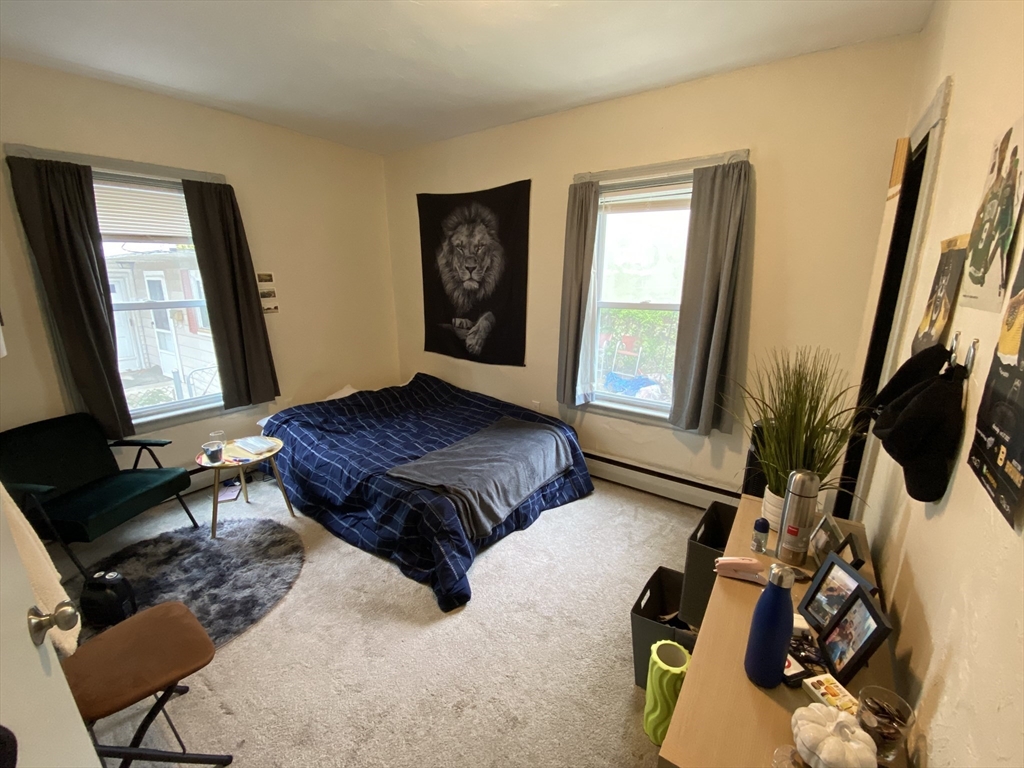 16 White St Pl, Spring Hill