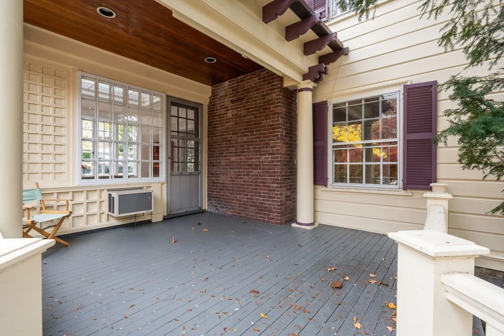 161 Clinton Rd, Fisher Hill