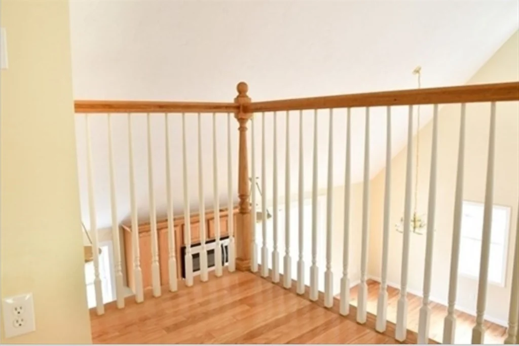 19 Collins Rd, Northborough