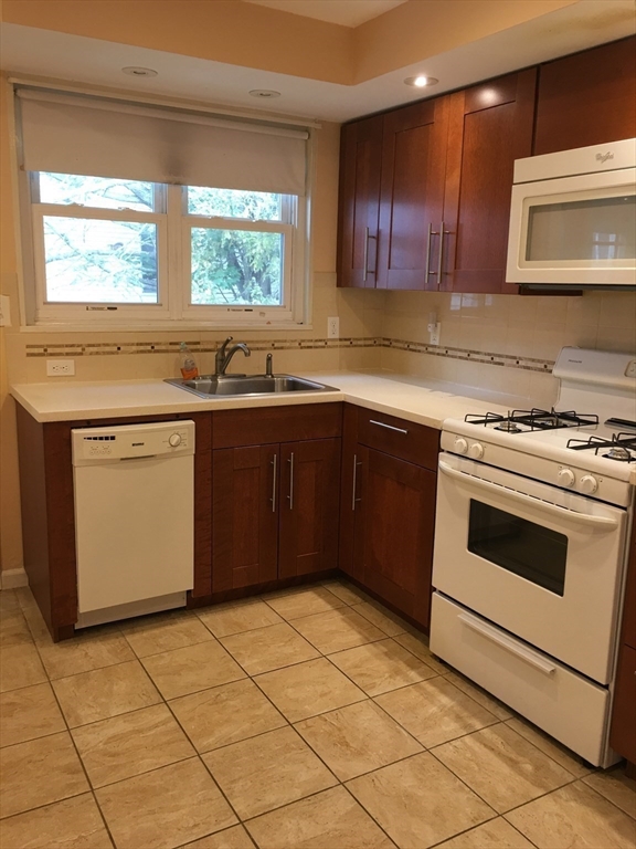 1117 Chestnut St, Newton Upper Falls