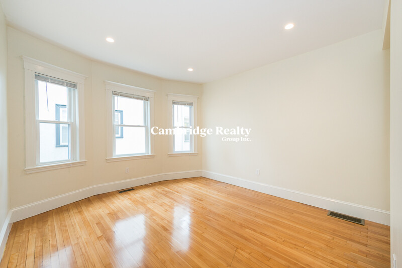 299 Alewife Brook Pkwa, West Somerville