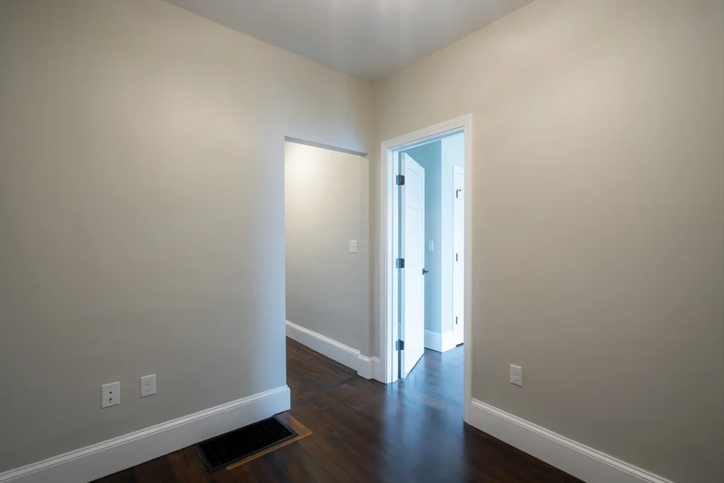 101 Draper St, Dorchester