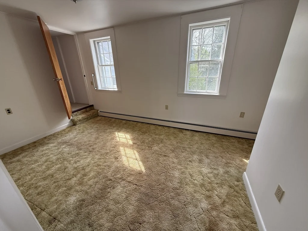 32 Mount Pleasant St, Rockport