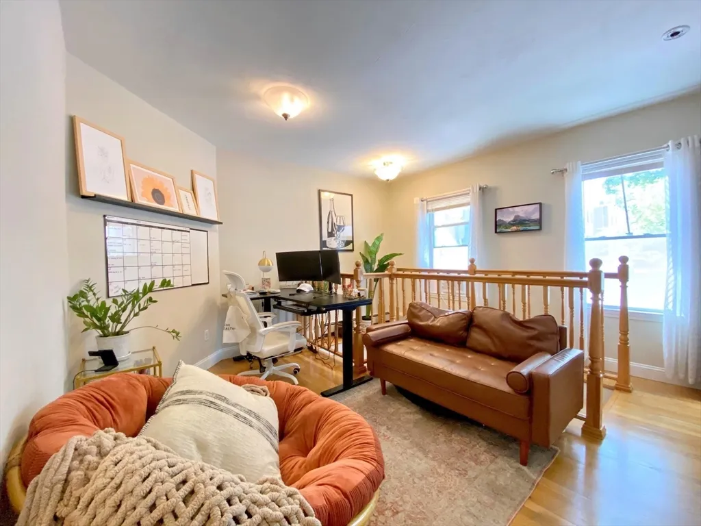 512 East 3rd St, South Boston