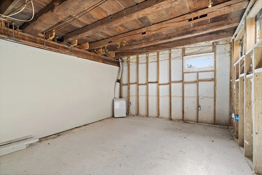 379 Concord Rd, Sudbury