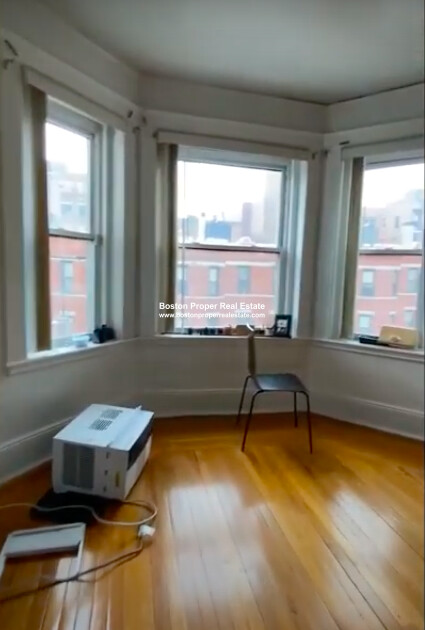 26 Hemenway St, Fenway