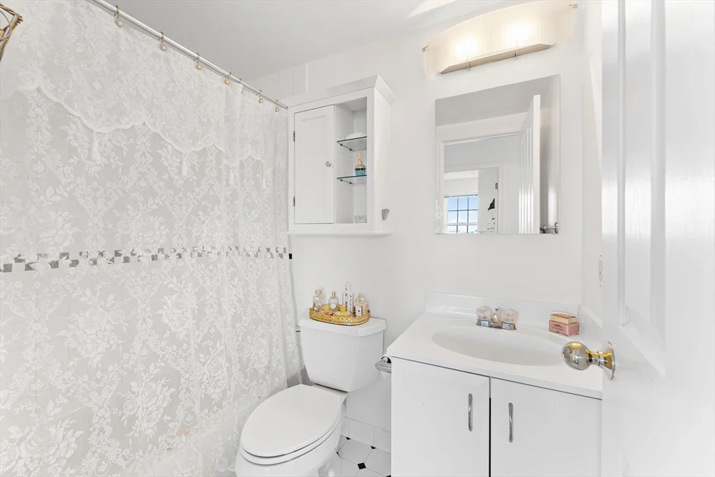 534 Beacon St, Back Bay