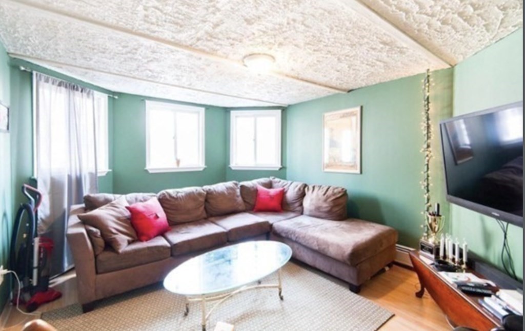 837.5 E 2nd St, South Boston