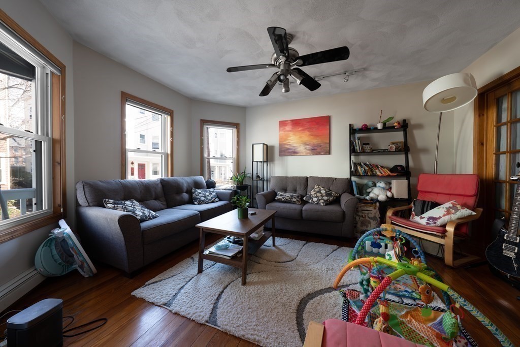 12 Speridakis Ter, Cambridgeport