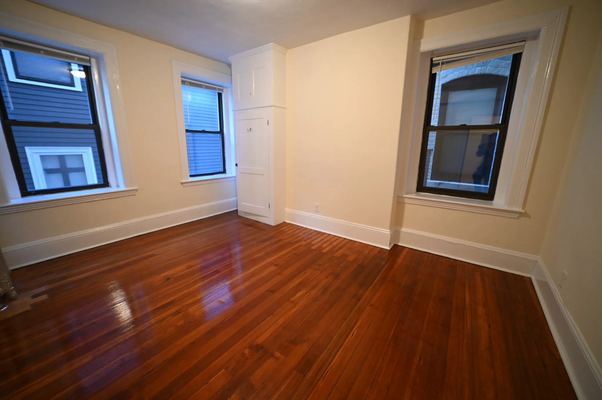 885 Massachusetts Ave, Mid Cambridge