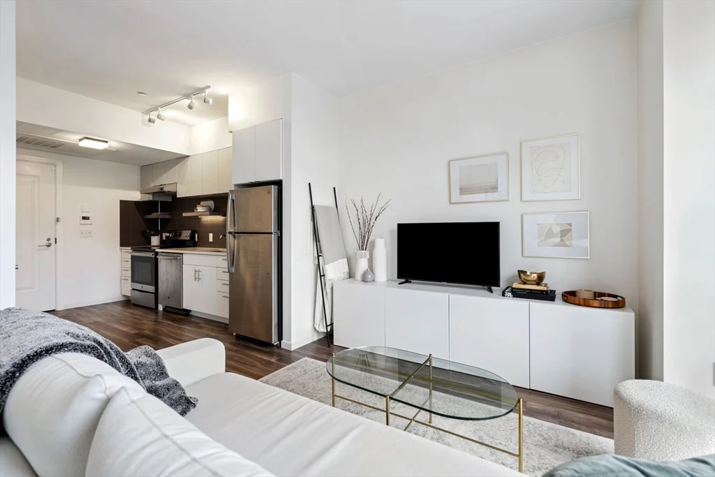 839 Beacon St, Fenway