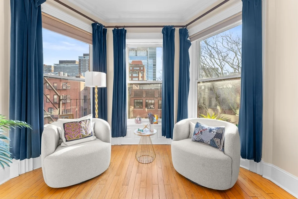 280 Commonwealth Ave, Back Bay