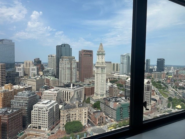 85 E India Row, Waterfront