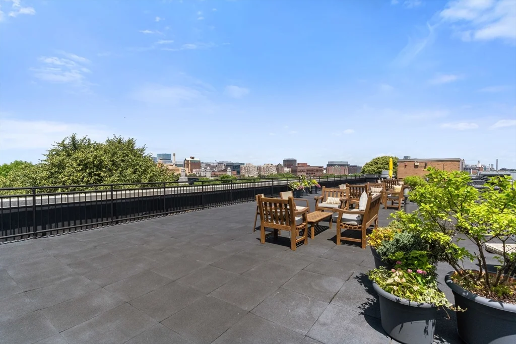 145 Pinckney St, Beacon Hill