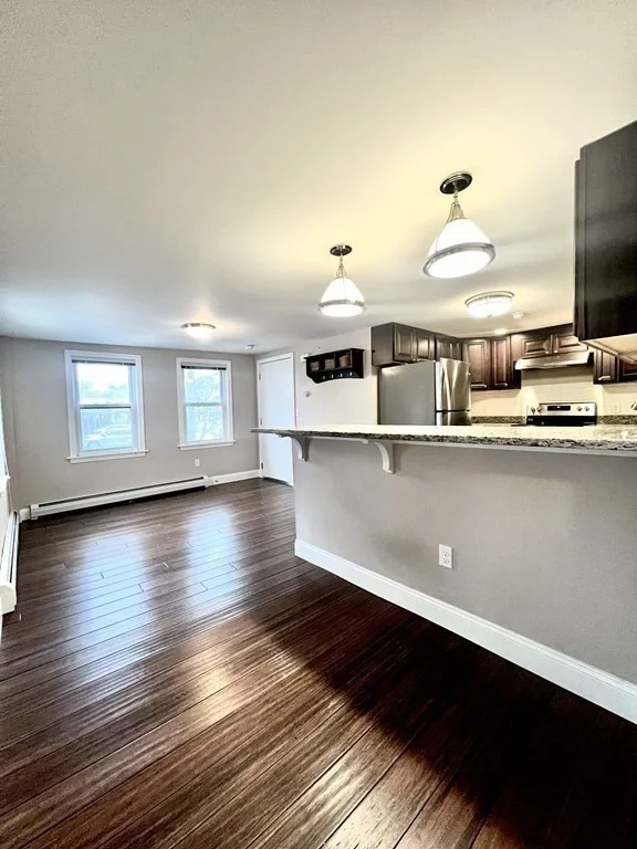 166 Pleasant St, Marblehead