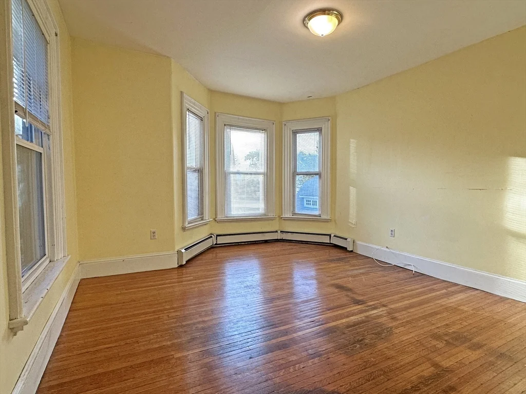 399 Newtonville Ave, Newtonville