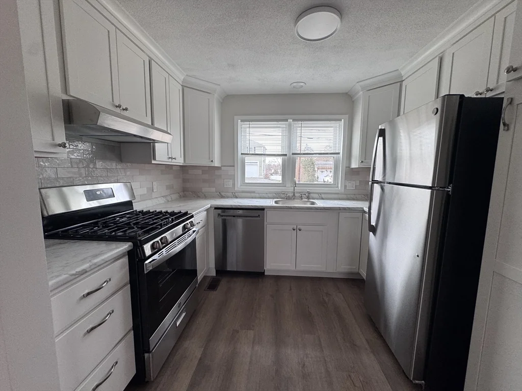 168 Pine St, Danvers