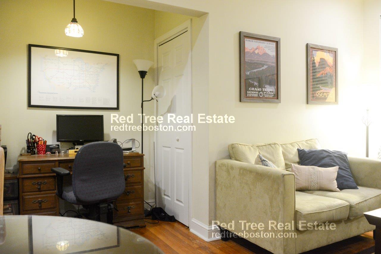 1404 Commonwealth Ave, Brighton