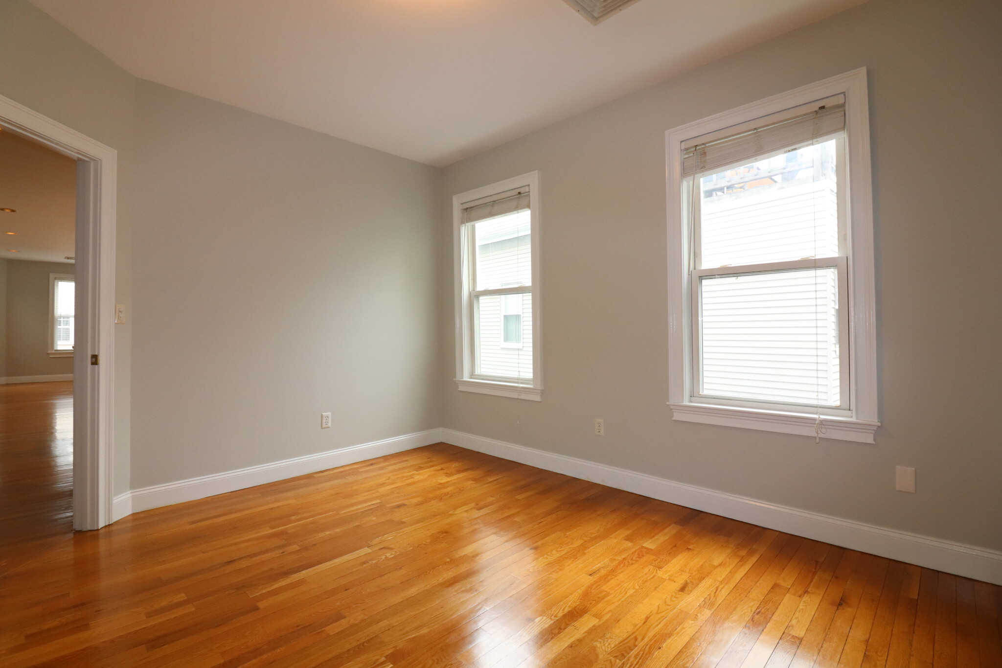 40 Middle St, South Boston