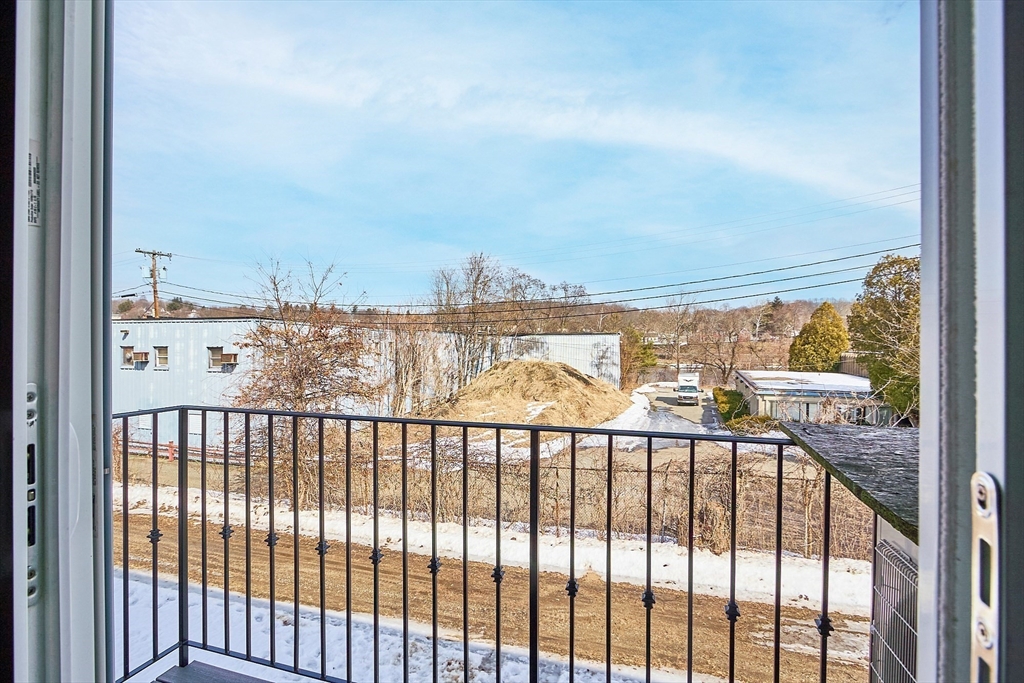 2 South Grove St, Bradford