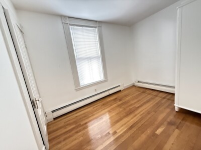 67 Brooks Ave, Newtonville