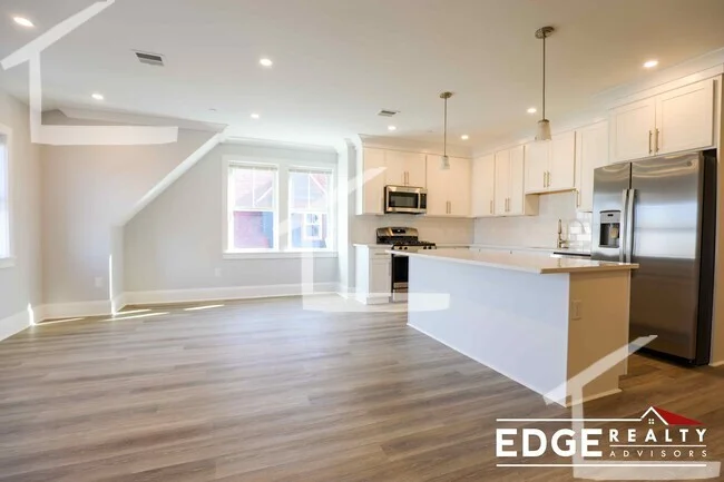 28 North Beacon St, Allston