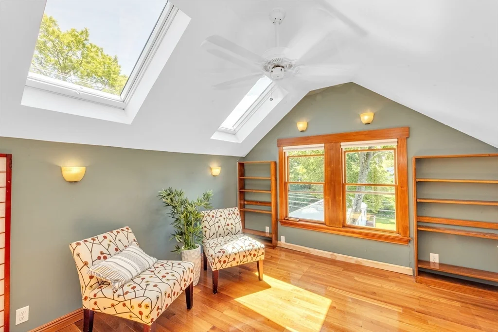 89 Dent St, West Roxbury