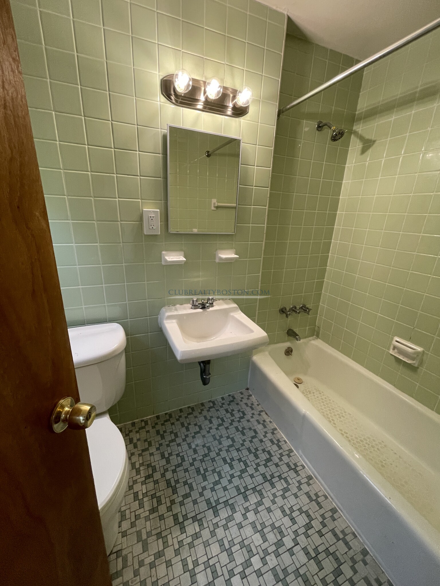 46 South St, Jamaica Plain