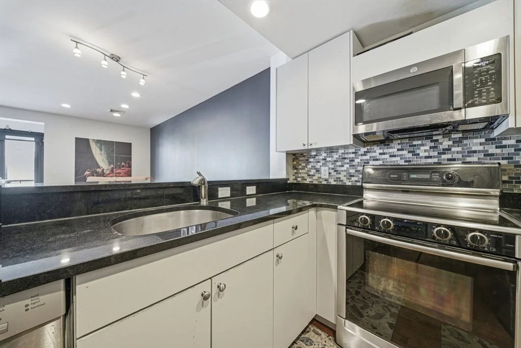 533 Cambridge St, Allston