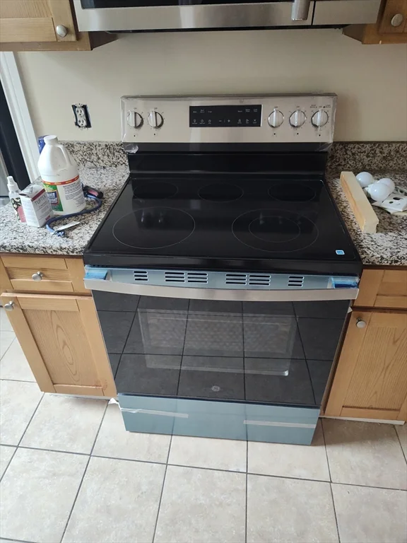 98 Brookline St, Webster Square