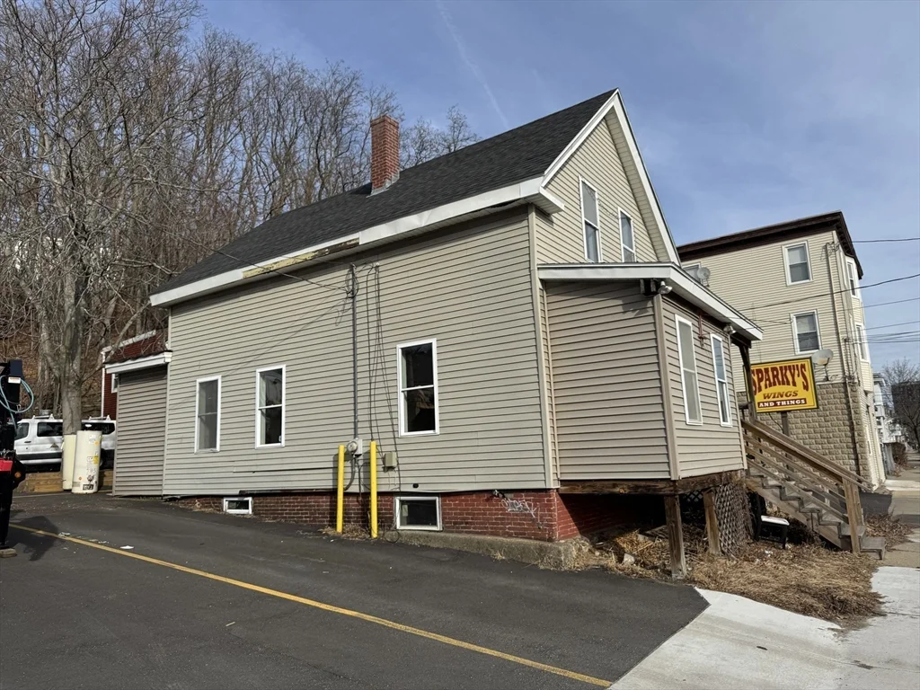 255 River St, Zip 01832