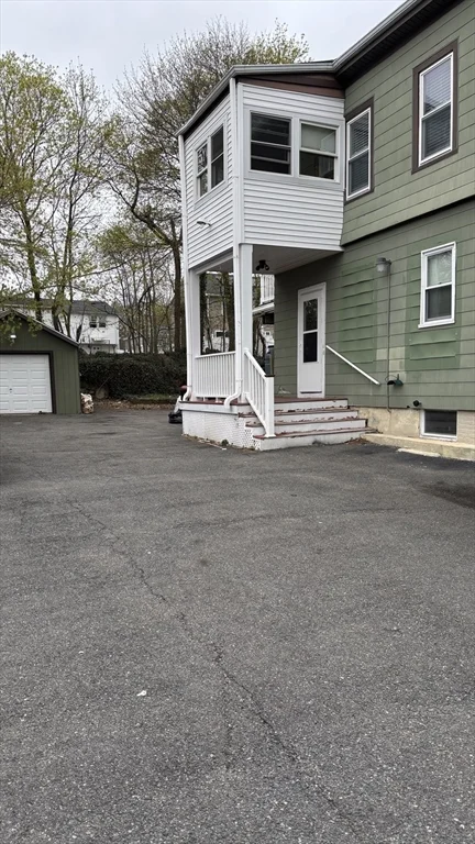 14 Cleveland Ave, Brockton