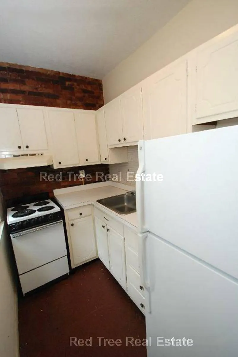 70 South Huntington Ave, Jamaica Plain