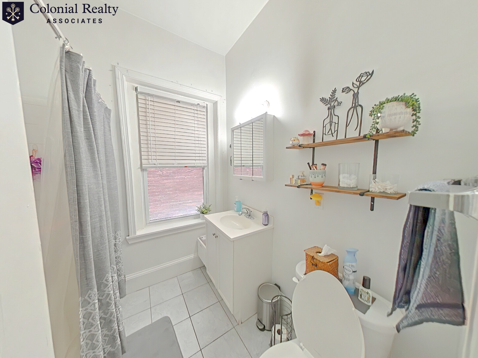 79 Brighton Ave, Allston