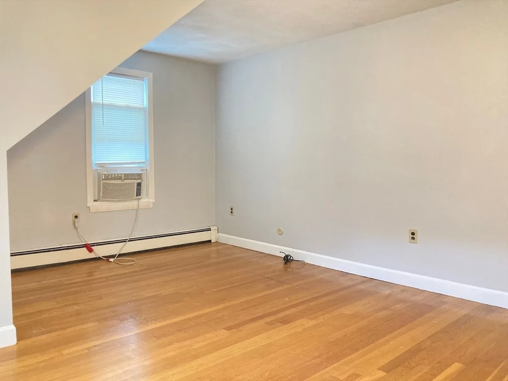 318 Granite St, Quincy