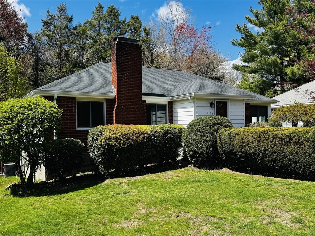 115 Grove St, Chestnut Hill
