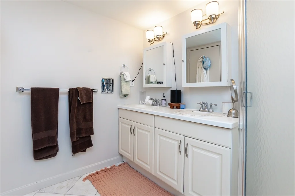 66 Winchester St, Coolidge Corner