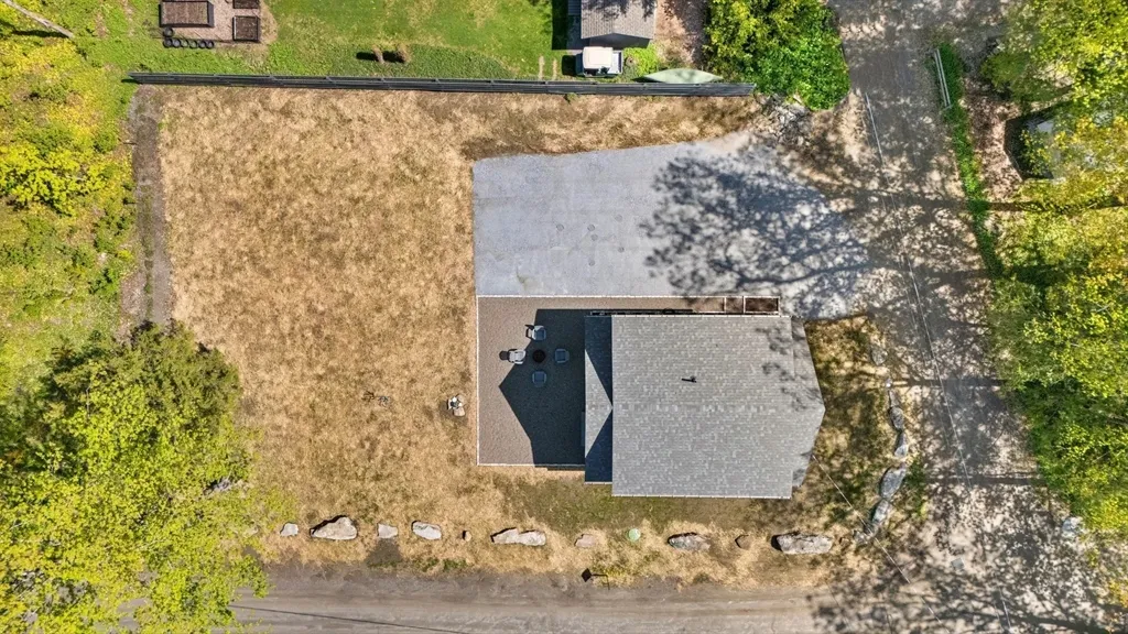 29 Chestnut Rd, Richmond