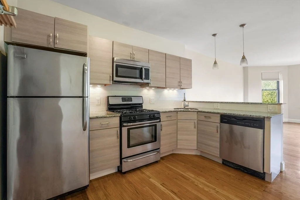228 Commonwealth Ave, Back Bay