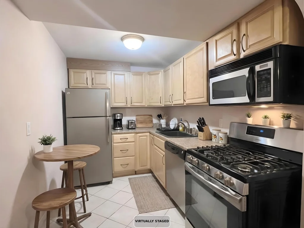86 Commonwealth Ave, Back Bay