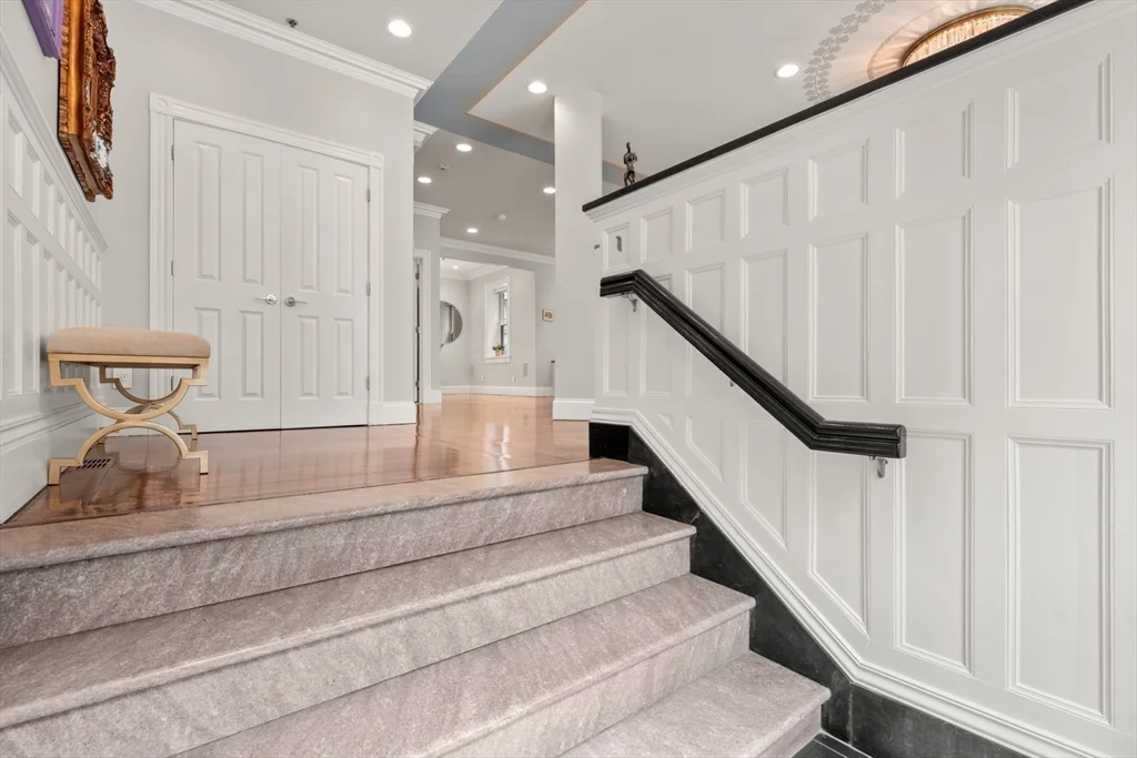 61 Saint Botolph St, Back Bay