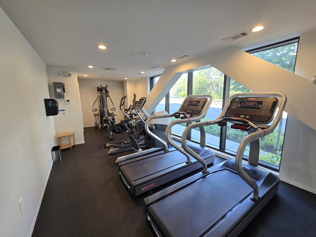 57 Quincy Shore Dr, Quincy