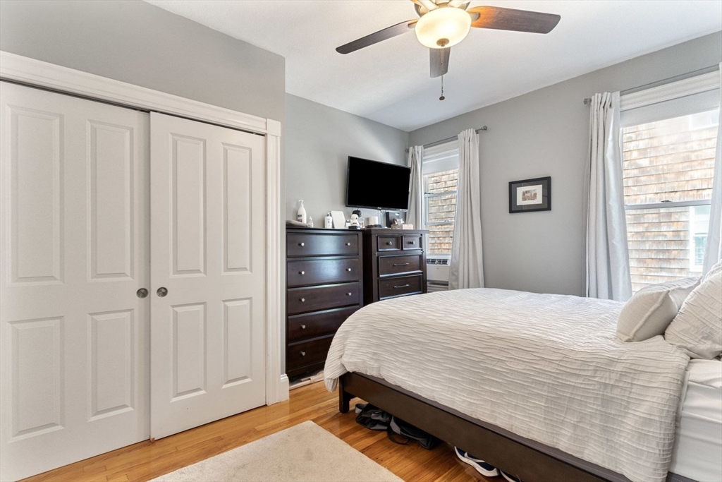 642 E 8th St, South Boston