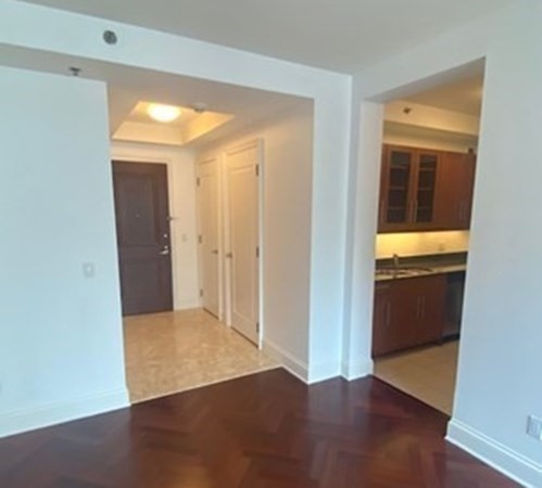 1 Charles St, Midtown