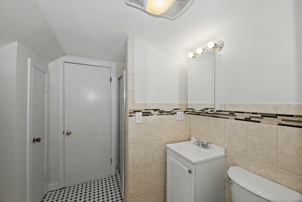 7 Moraine St, Jamaica Plain