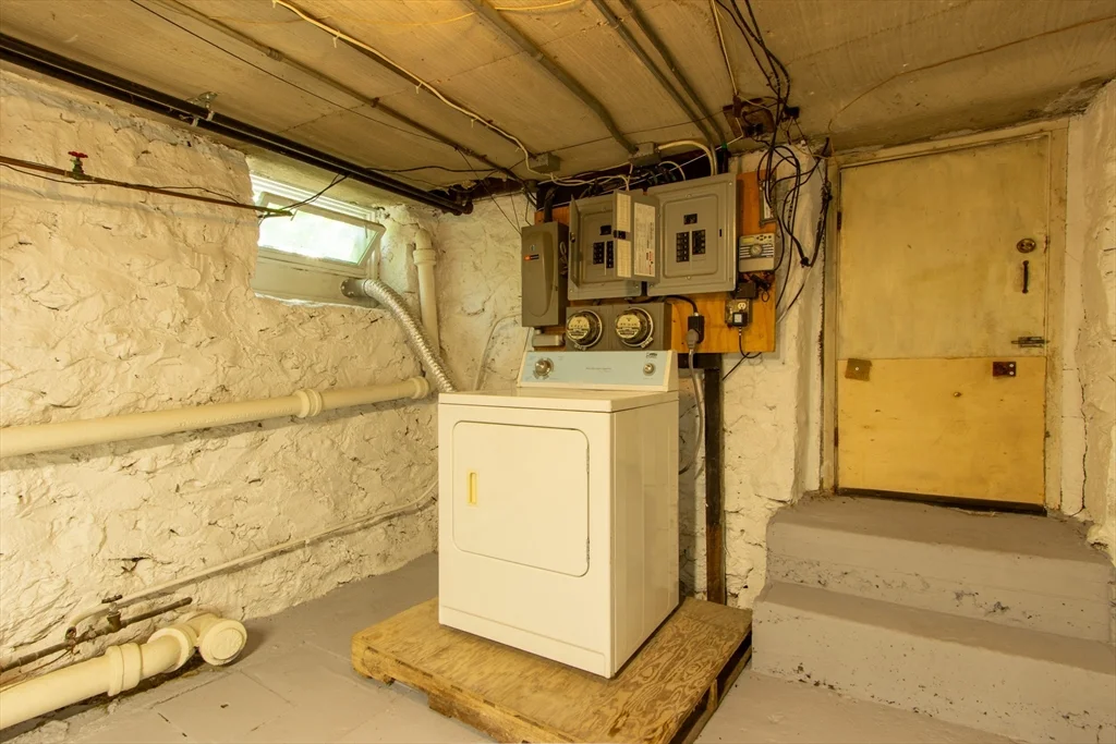 62 Orchardhill Rd, Jamaica Plain